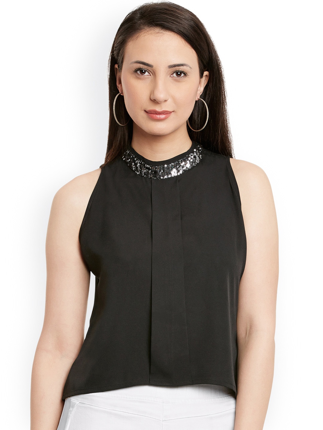 

Sera Women Black Solid Top
