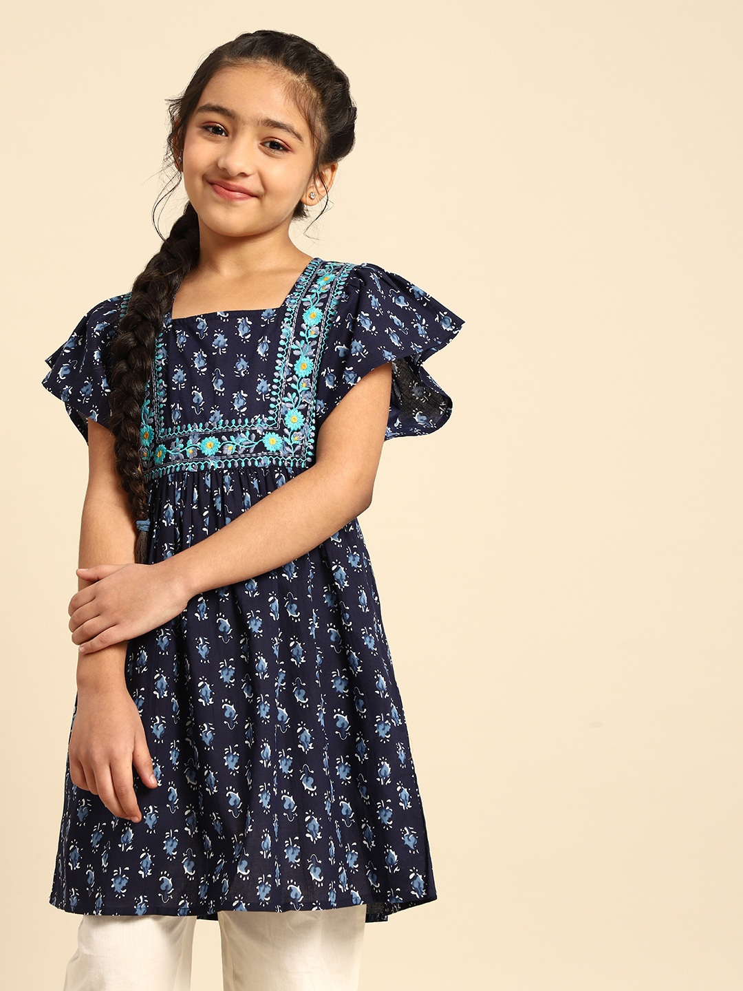 

House of Pataudi Girls Navy Blue Ethnic Motifs Printed Thread Work Pure Cotton Kurta