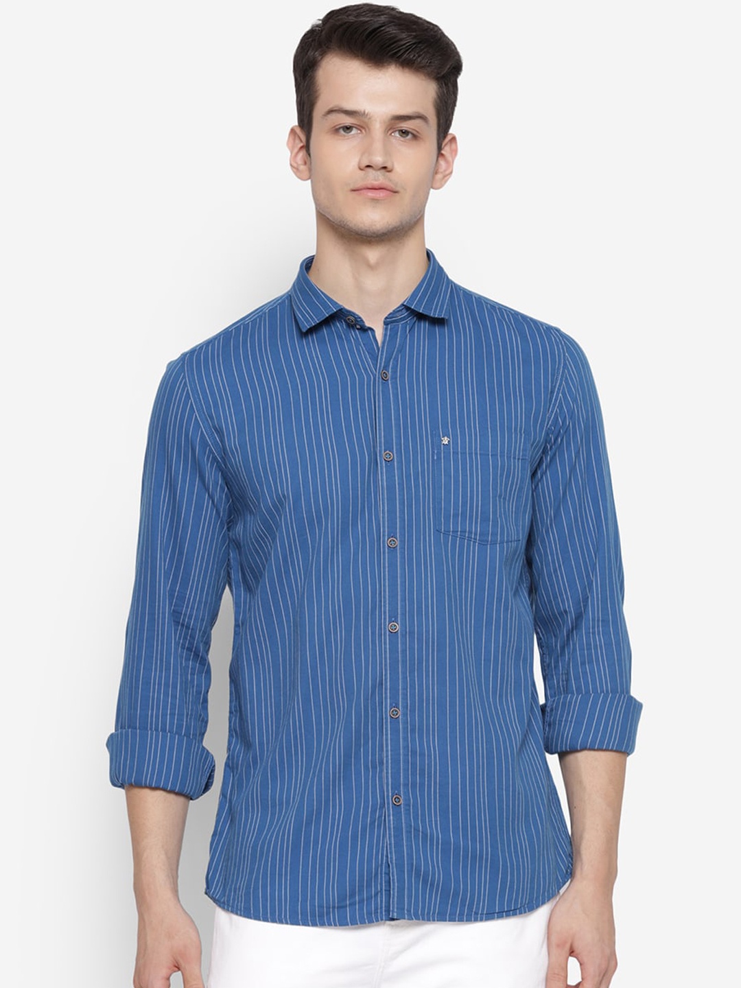 

Turtle Men Blue Slim Fit Opaque Striped Casual Shirt