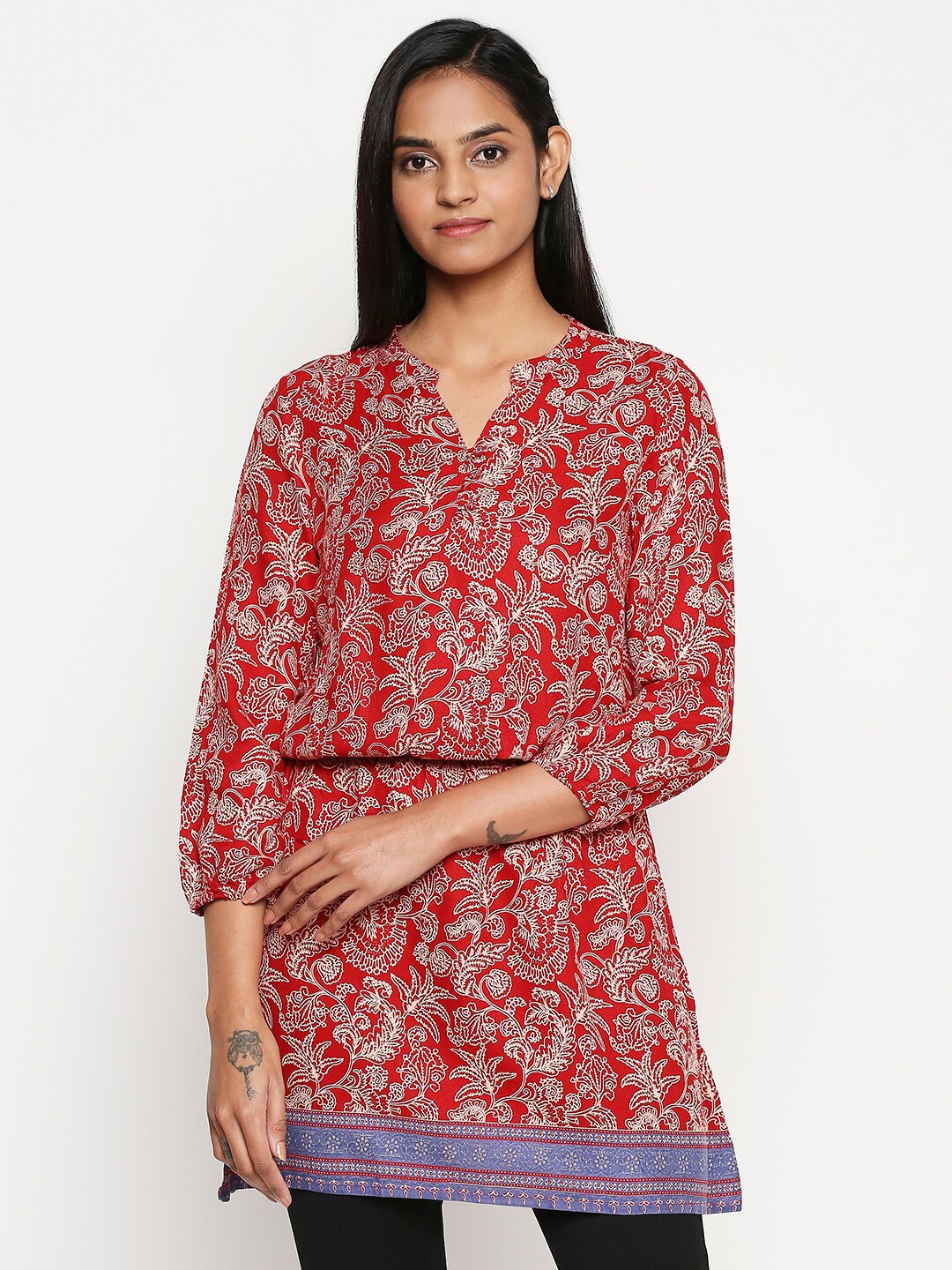 

People Red & White Floral Printed Tunic