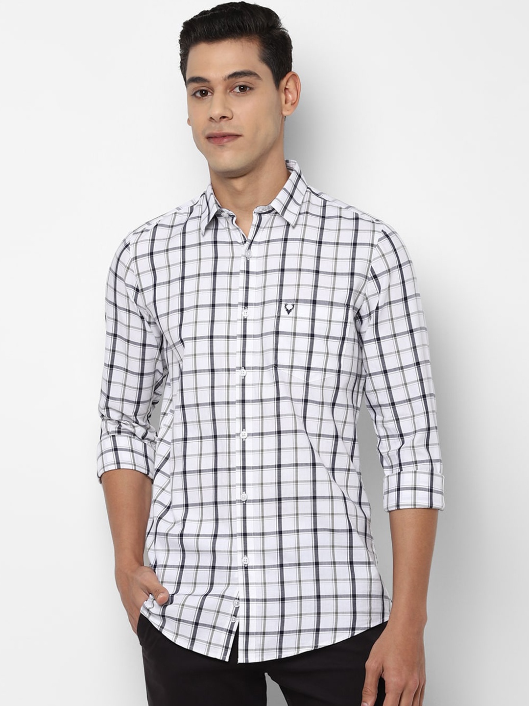 

Allen Solly Men White & Black Slim Fit Opaque Checked Pure Cotton Casual Shirt