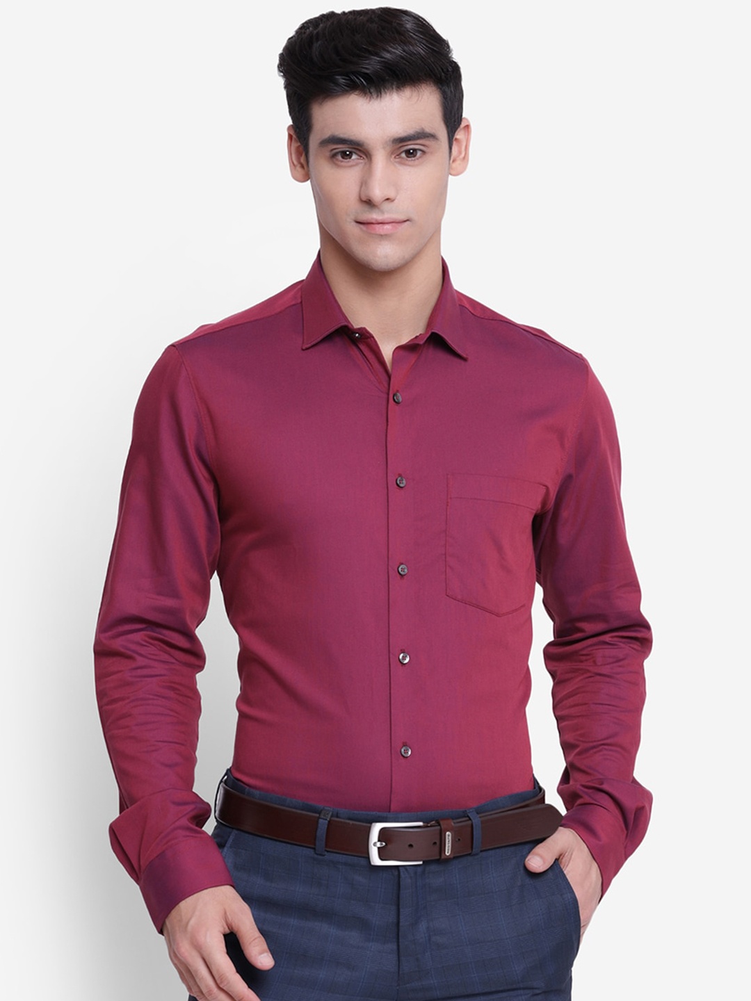 

Turtle Men Magenta Slim Fit Opaque Cotton Formal Shirt