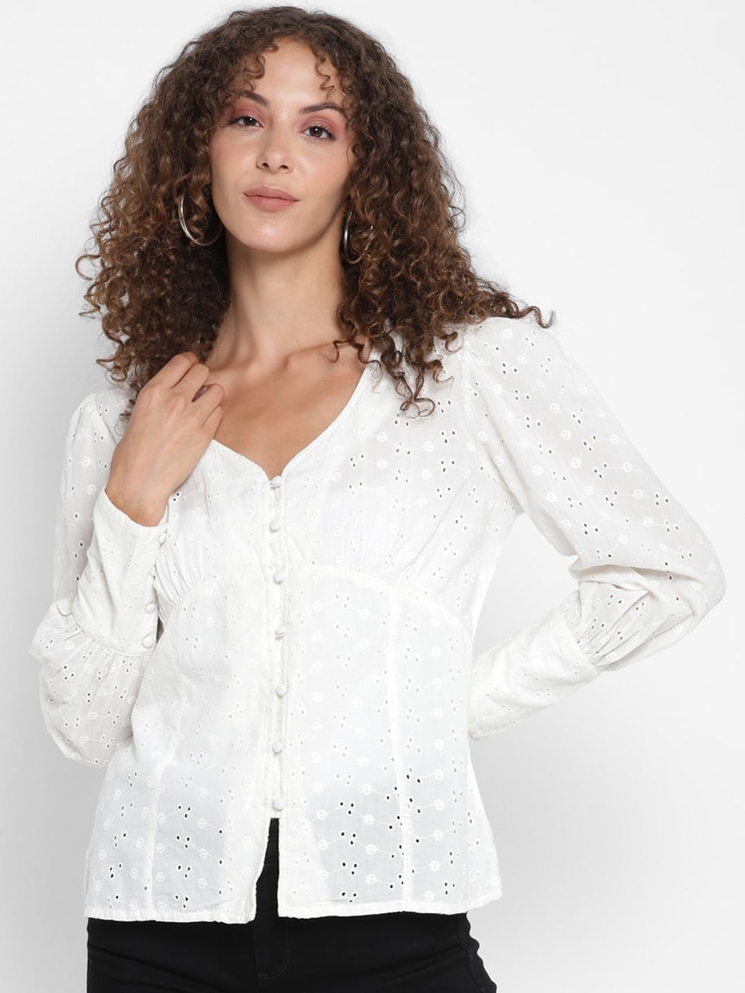 

Porsorte White Schiffli Shirt Style Top