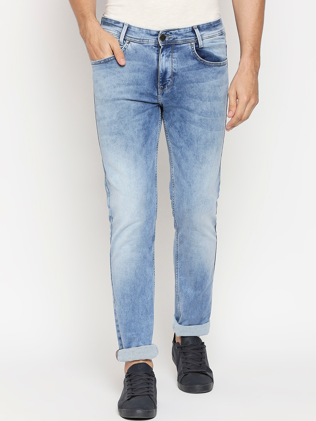 

Mufti Men Blue Heavy Fade Jeans