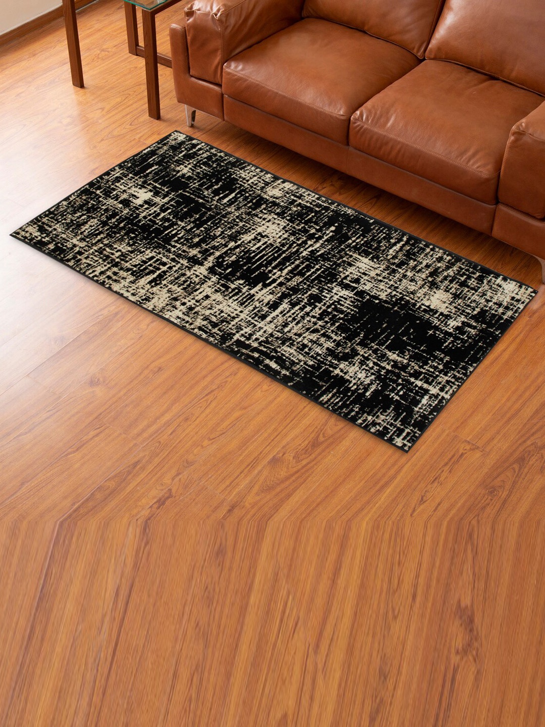 

Home Centre Black & White Textured Rectangular Anti-Skid Carpet