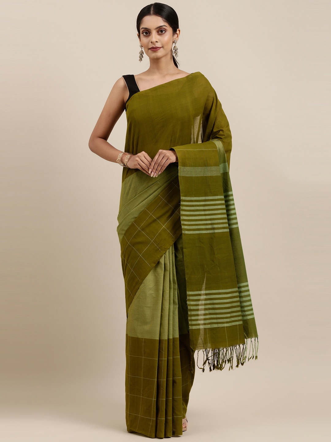 

The Chennai Silks Green Checked Pure Cotton Venkatgiri Saree