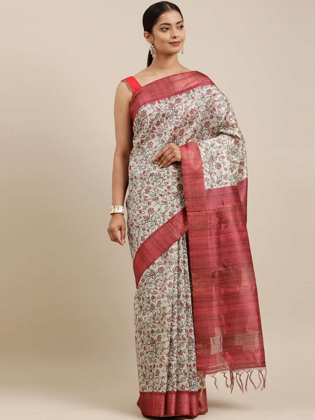 

The Chennai Silks Beige & Pink Floral Zari Fusion Saree