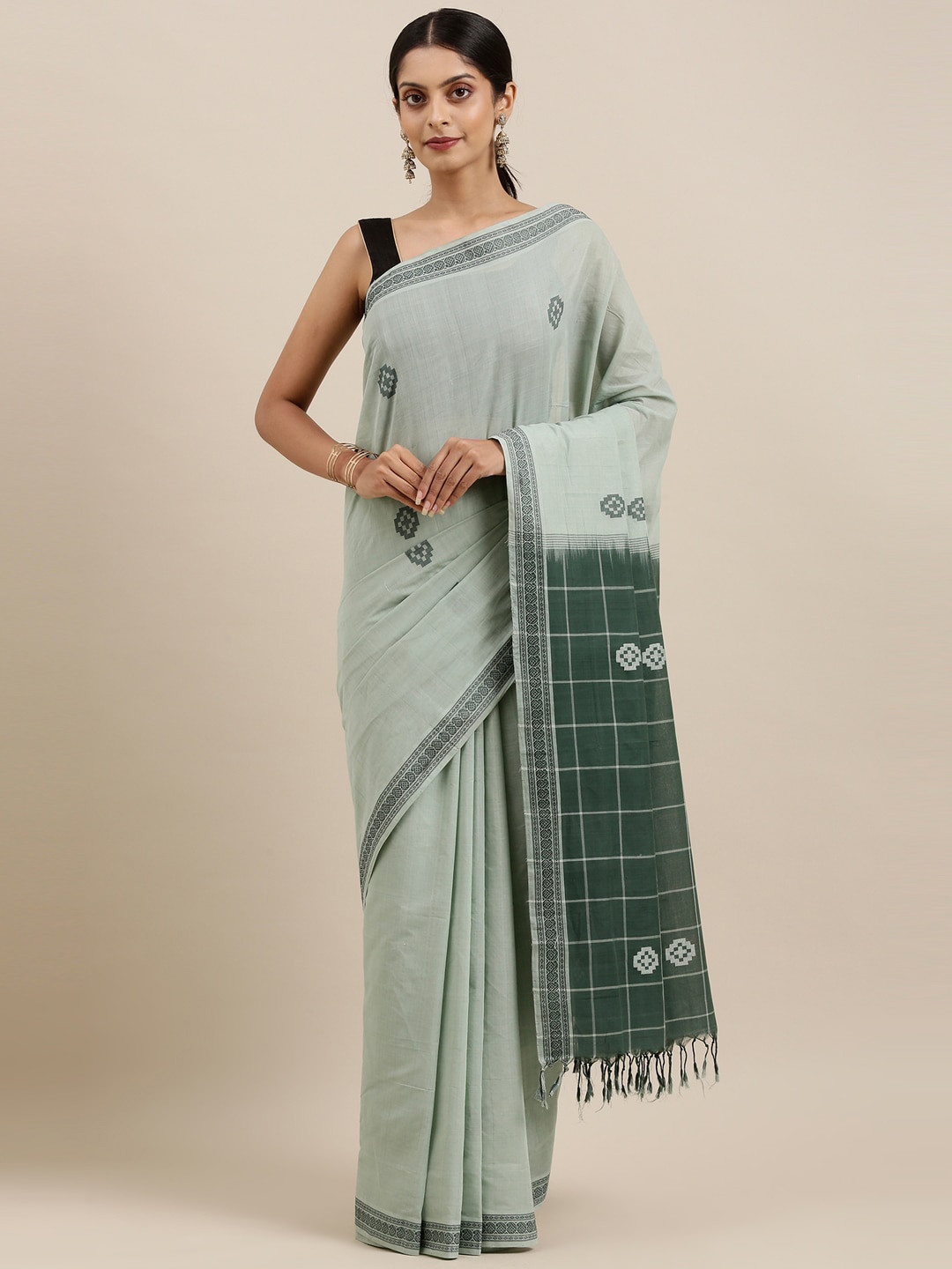 

The Chennai Silks Green Checked Pure Cotton Venkatgiri Saree