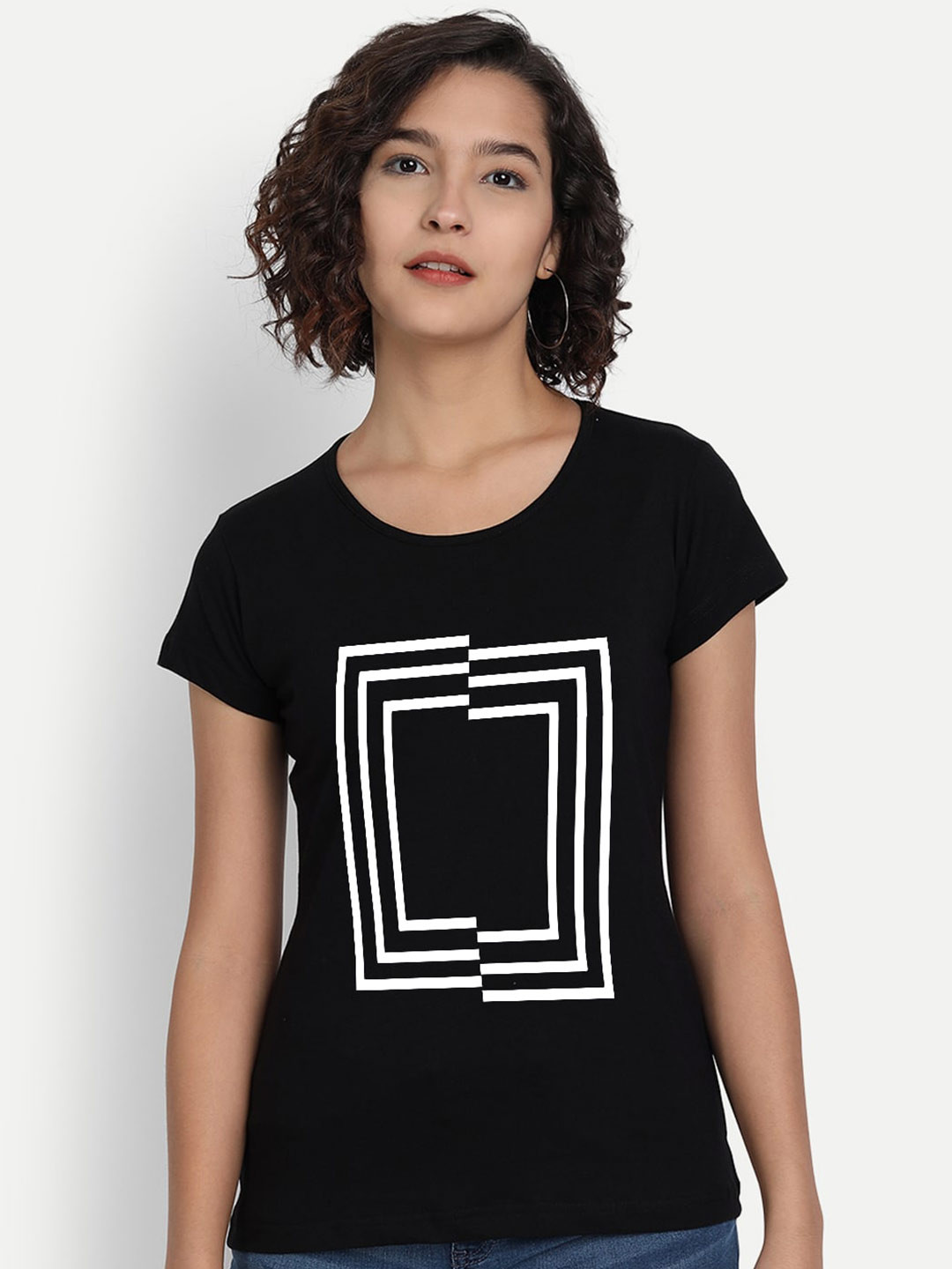 

BE AWARA Women Black Graphic Printed T-shirt