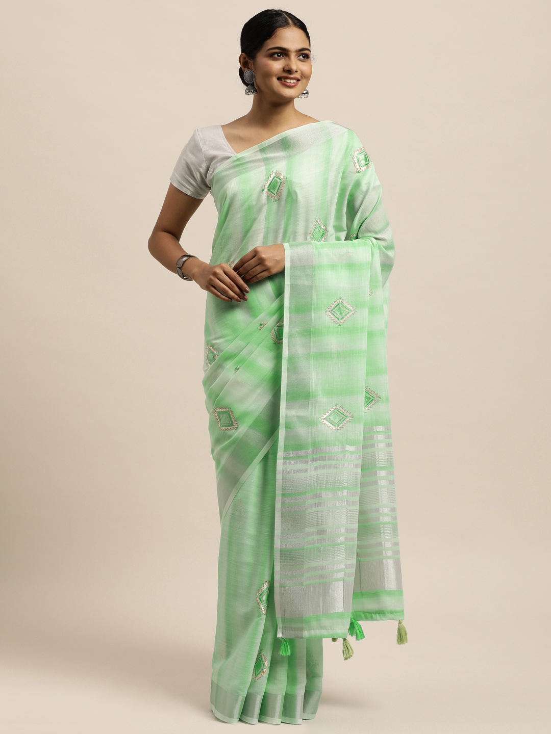 

SANGAM PRINTS Green Pure Linen Saree