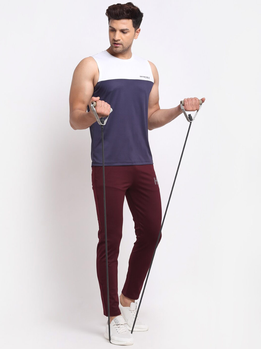 

Invincible Colourblocked Slim Fit Structured Vest, Navy blue