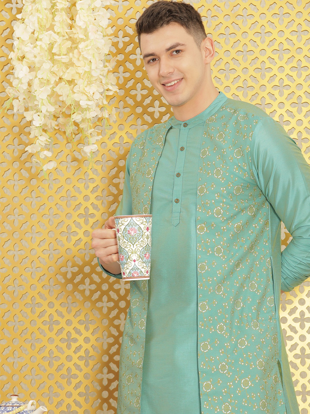 

Ode by House of Pataudi Men Blue Ethnic Motifs Printed regular Kurta