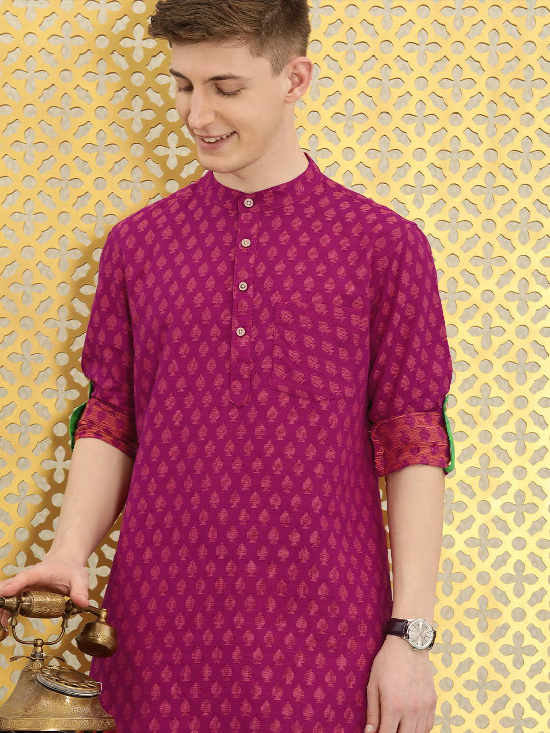 

Ode by House of Pataudi Men Purple Cotton Ethnic Motifs Kurta