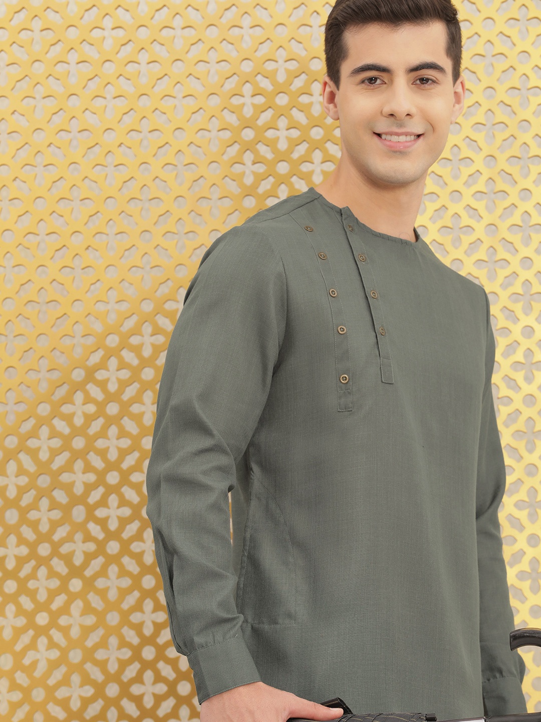 

Ode by House of Pataudi Men Grey Solid Angarakha Festive Kurta