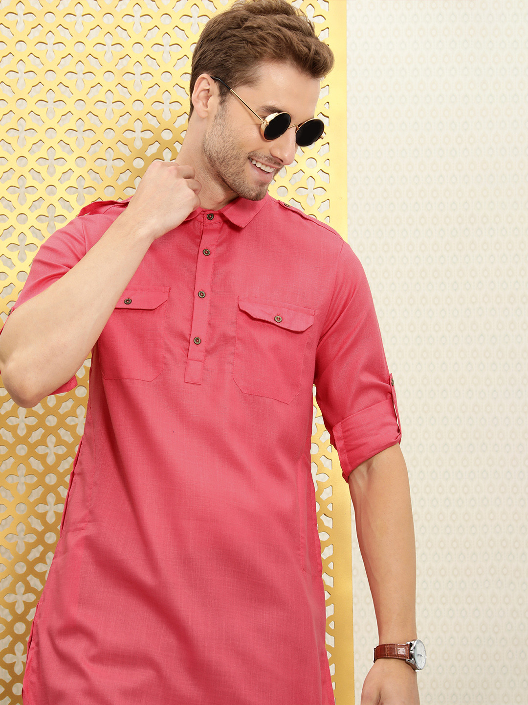 

Ode by House of Pataudi Men Pink Solid Pakistani Style Rozana Kurta