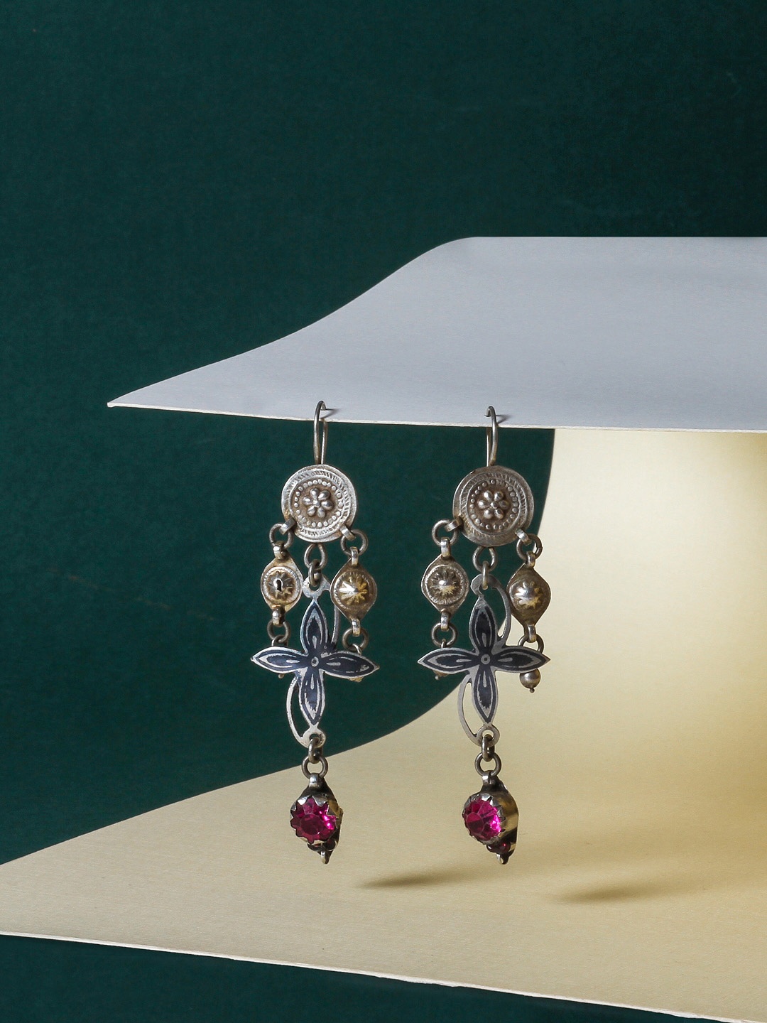 

SANGEETA BOOCHRA Silver-Plated Silver-Toned Contemporary Drop Earrings