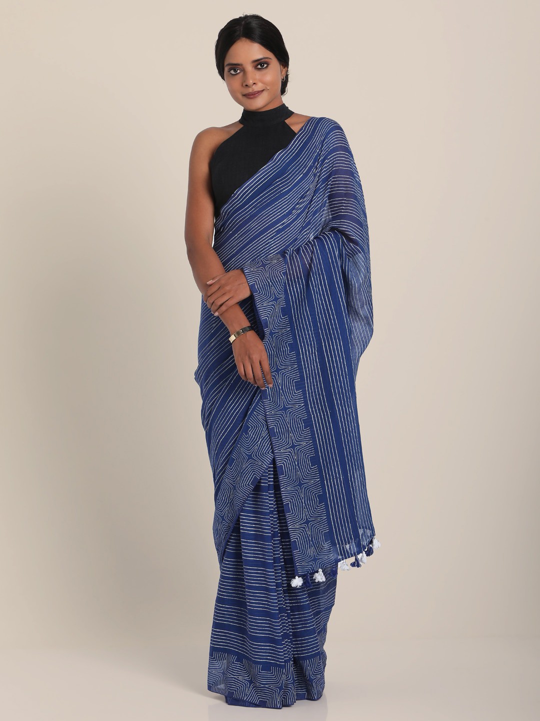 

Suta Women Blue & White Striped Saree