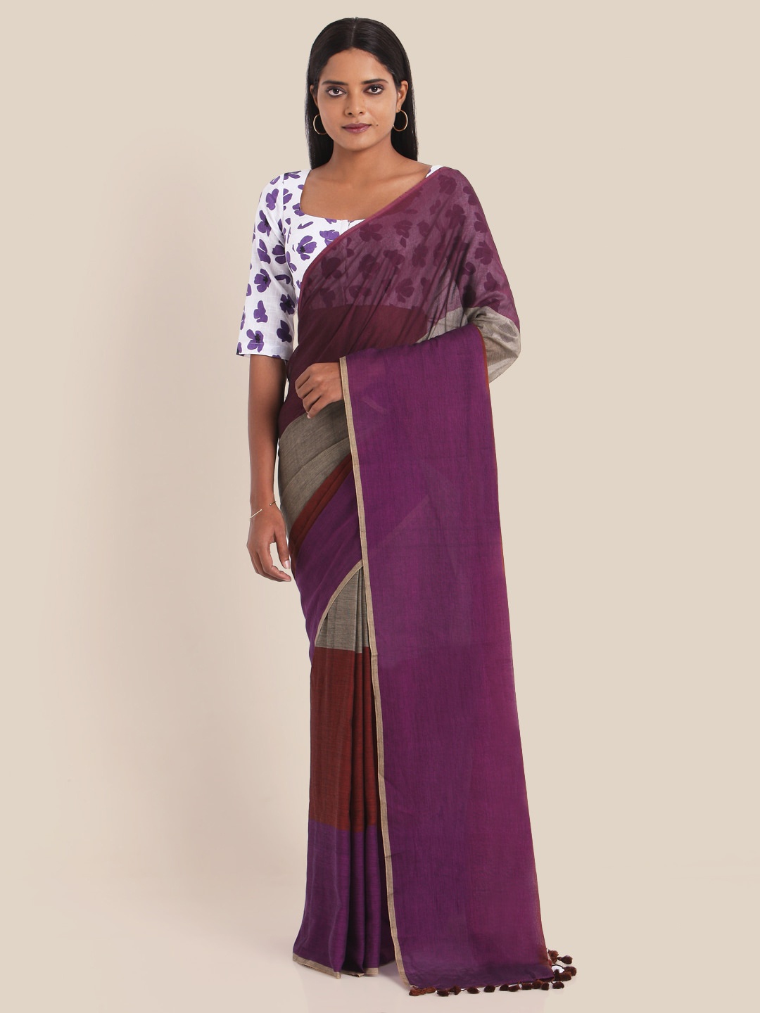 

Suta Purple & Grey Colourblocked Mul Saree