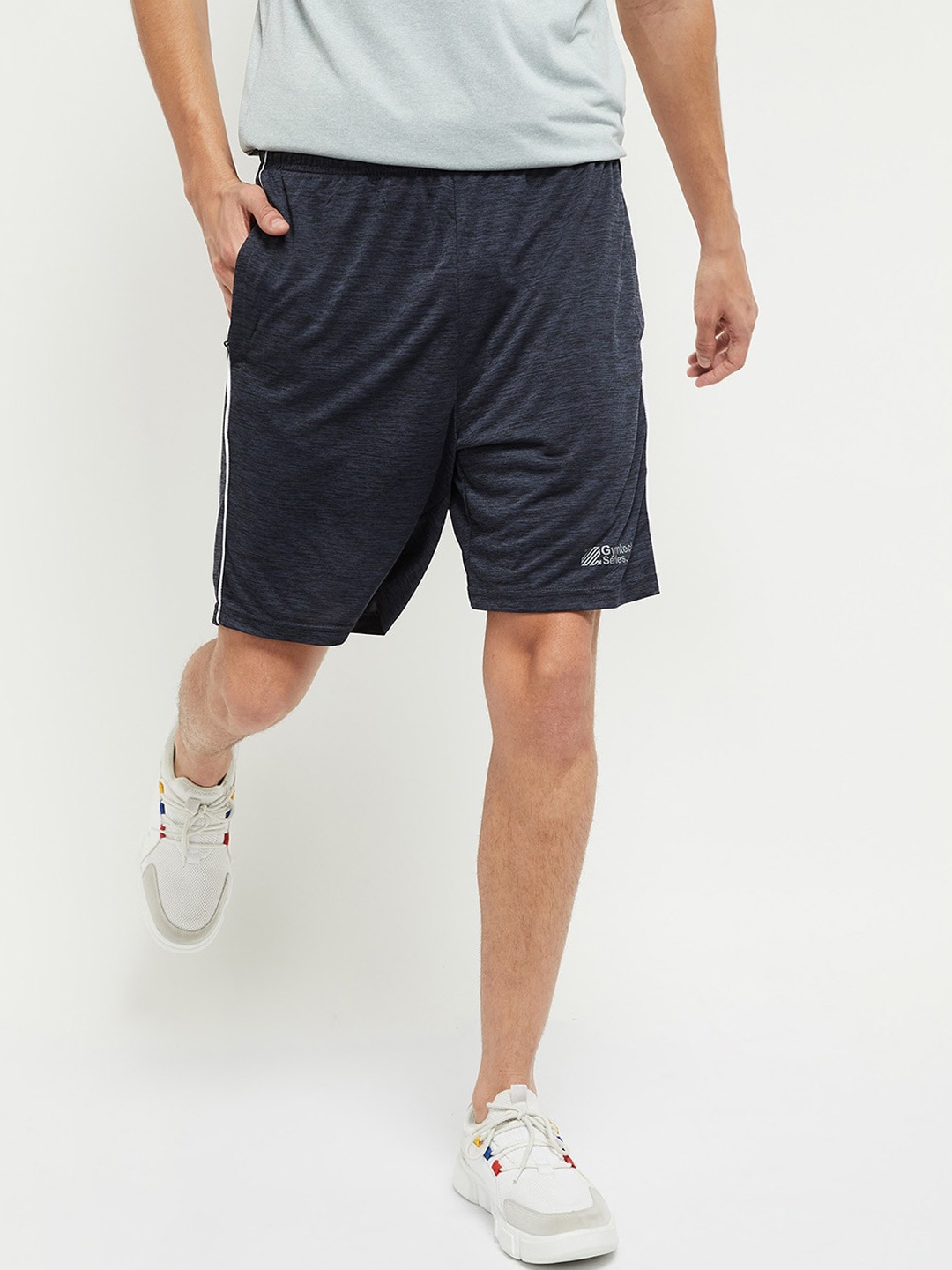 

max Men Charcoal Grey Solid Regular Shorts