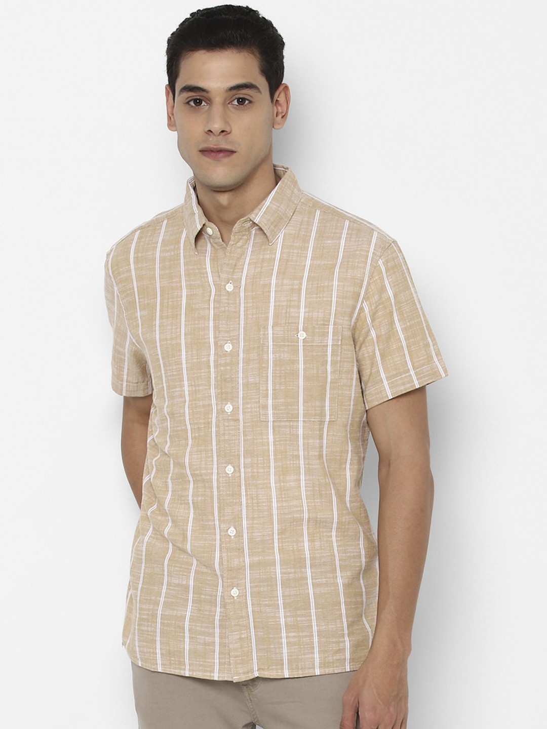

AMERICAN EAGLE OUTFITTERS Men Beige Striped Opaque Casual Shirt