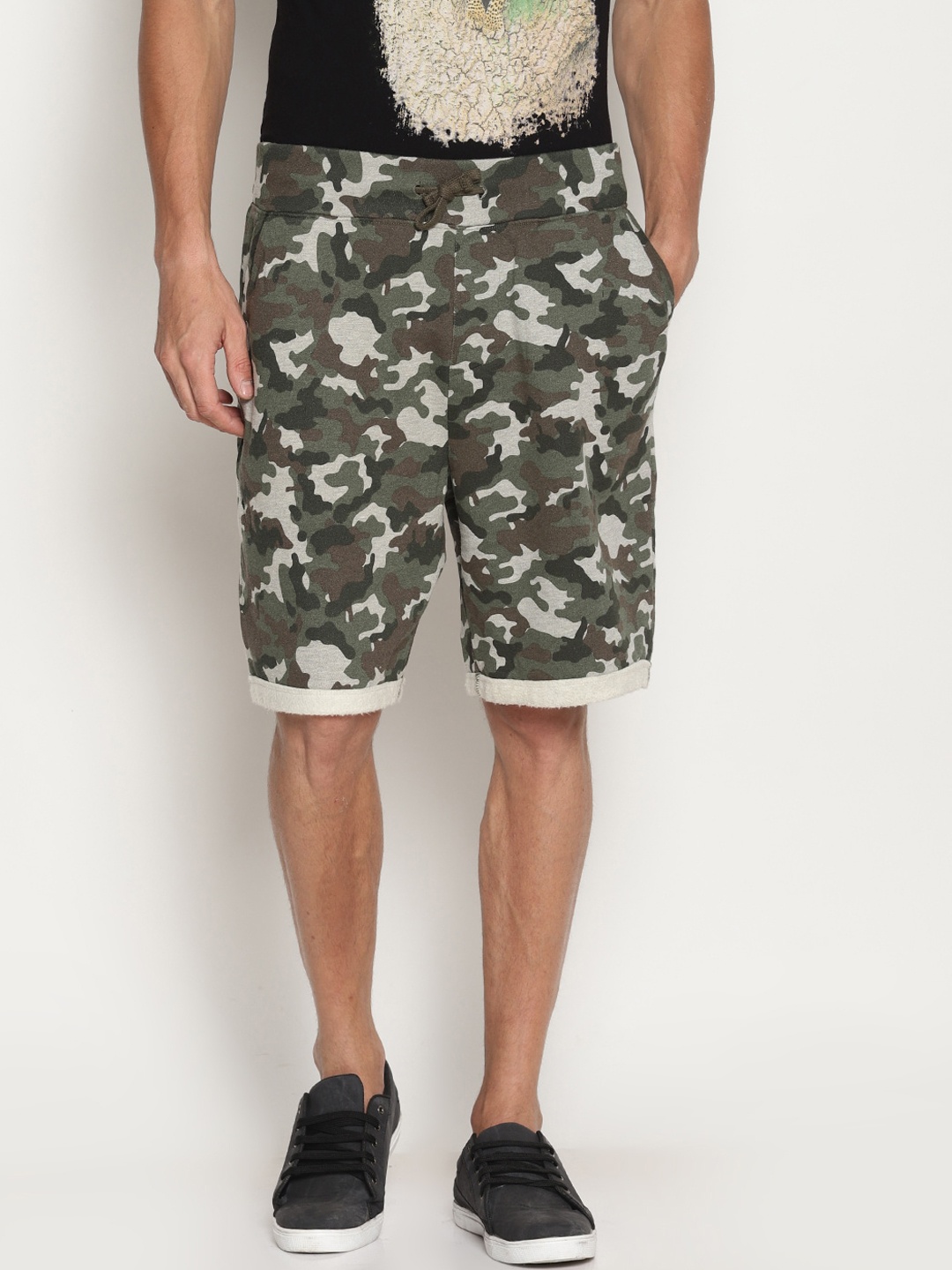 

Wolfpack Men Green Camouflage Printed Regular Shorts