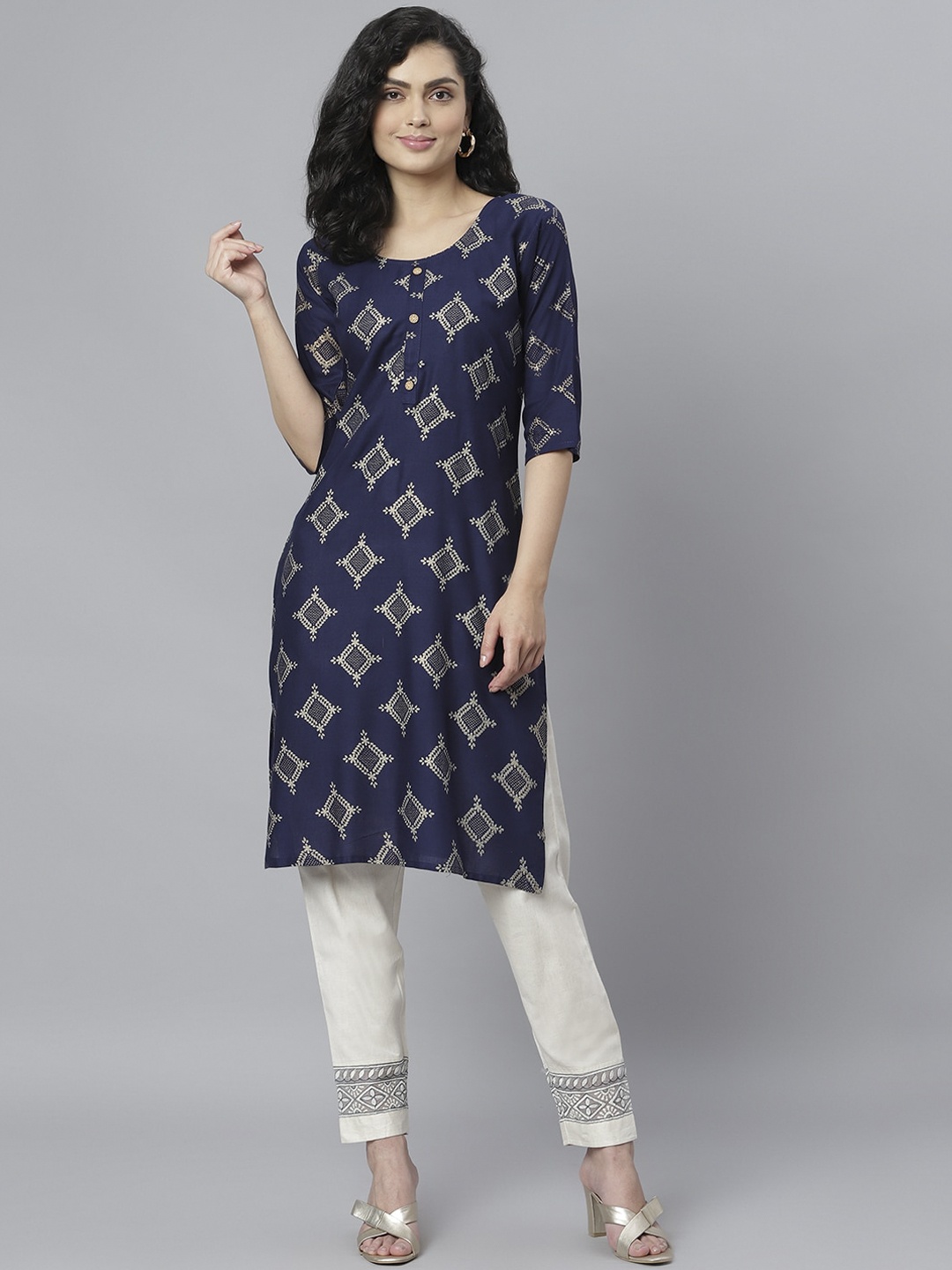 

Stylum Women Navy Blue Geometric Printed Kurta