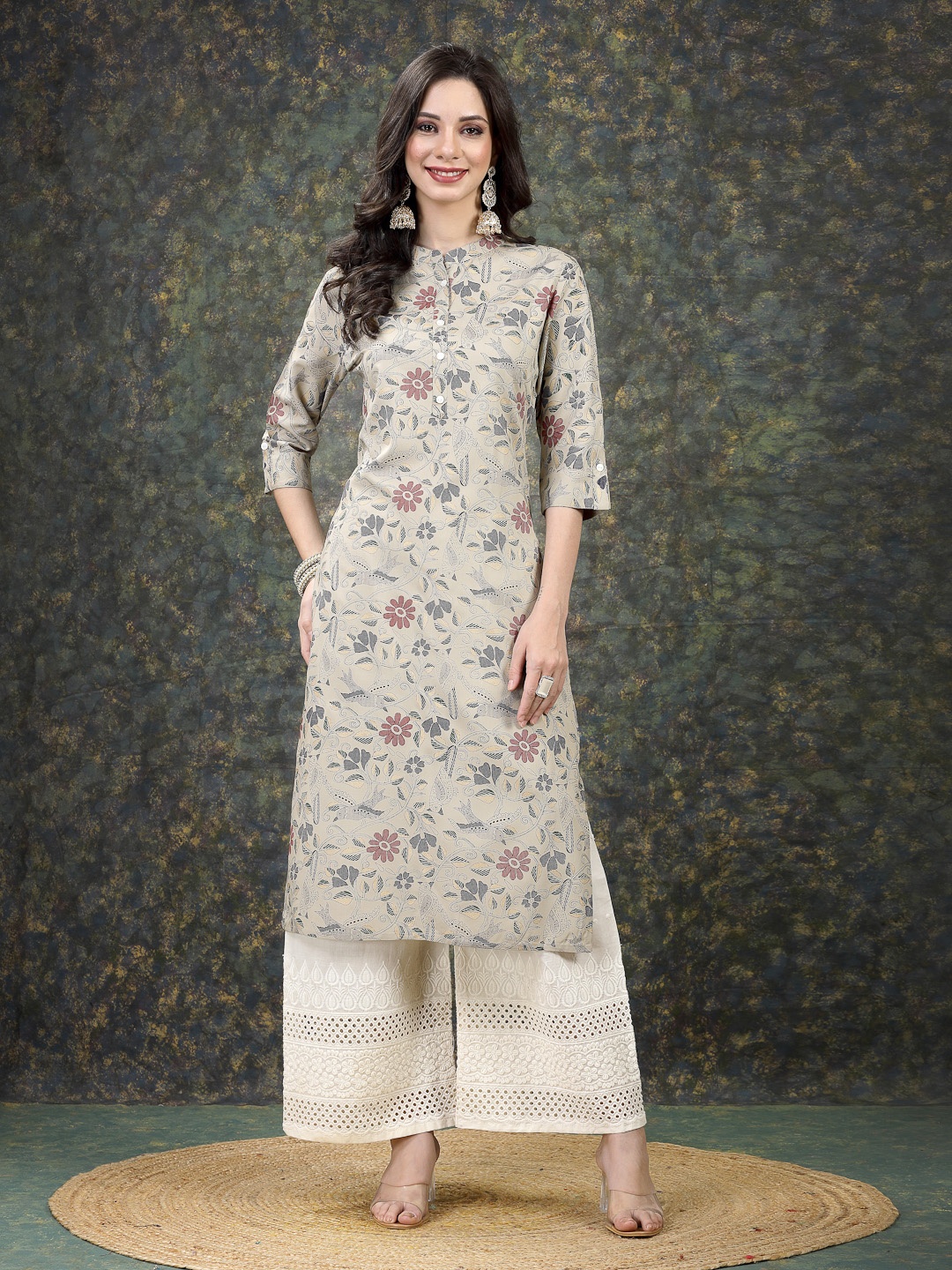 

Stylum Women Beige Floral Printed Thread Work Kurta