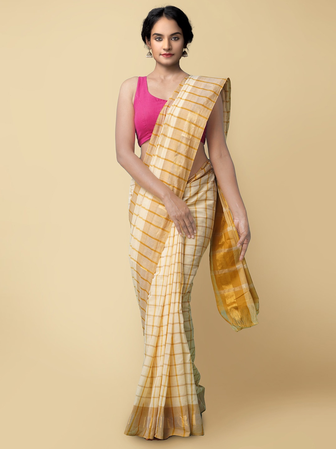 

Unnati Silks Cream-Coloured & Gold-Toned Checked Pure Cotton Mangalagiri Saree