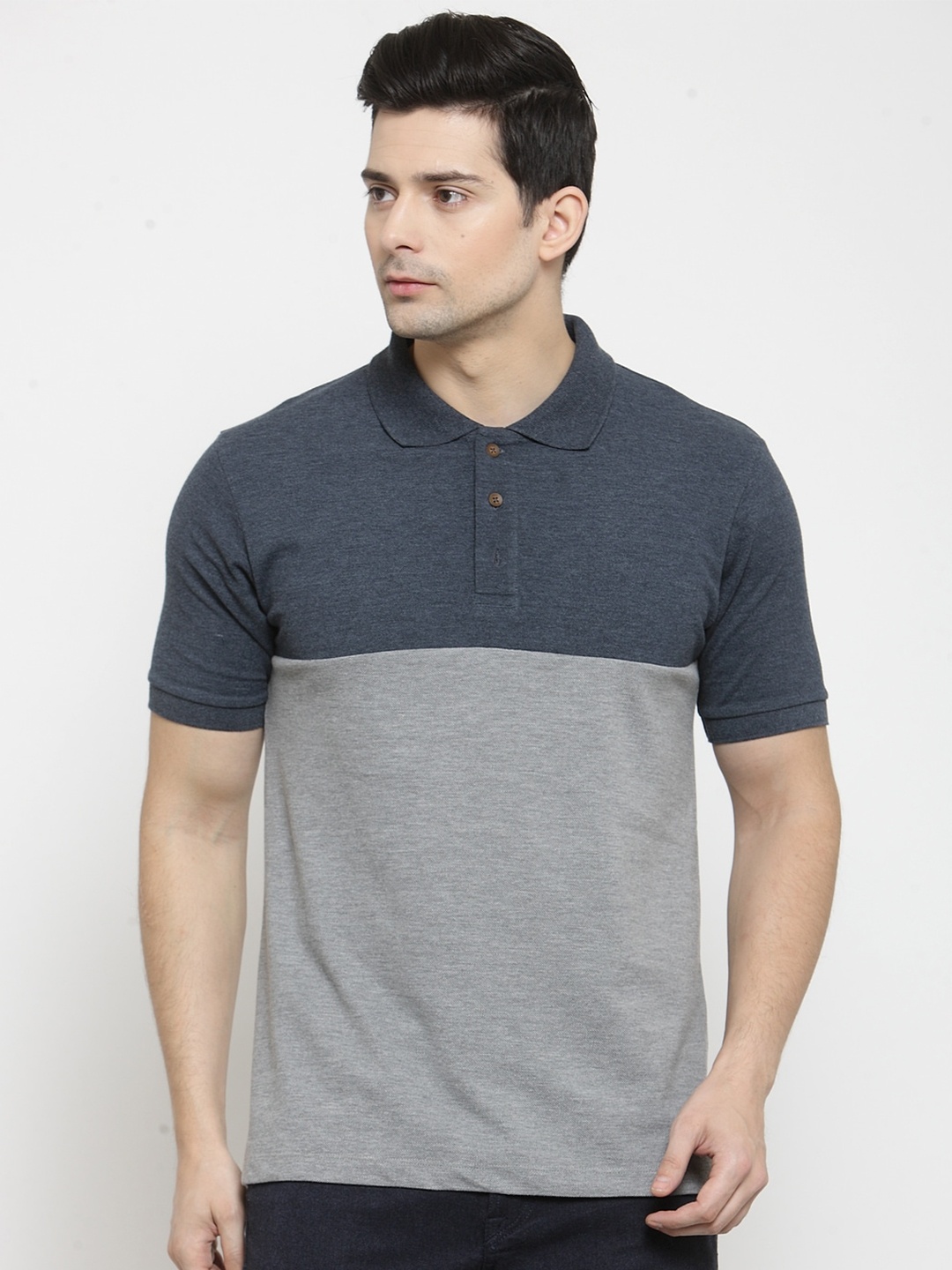 

Kalt Men Grey & Blue Colourblocked Polo Collar T-shirt