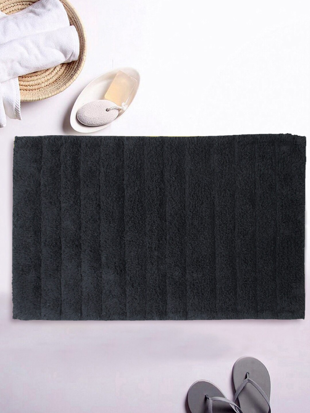 

AVI Living Black Solid OEKO-TEX 100 Certified Pure Cotton Bath Rug