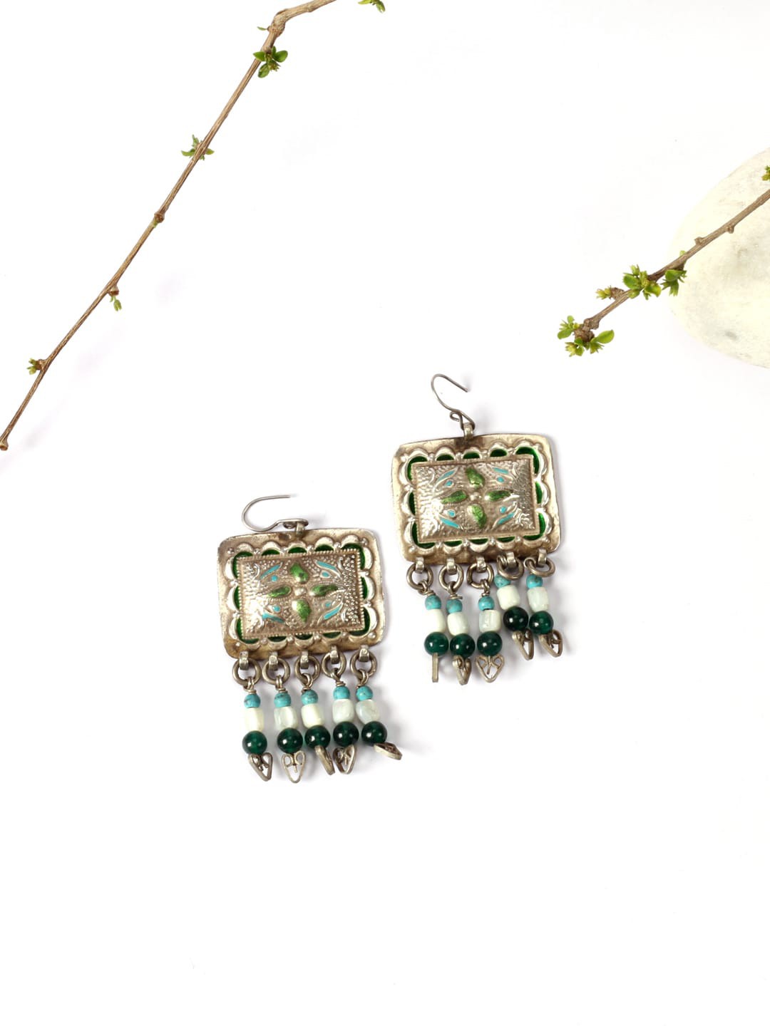 

SANGEETA BOOCHRA Silver-Toned Contemporary Drop Earrings