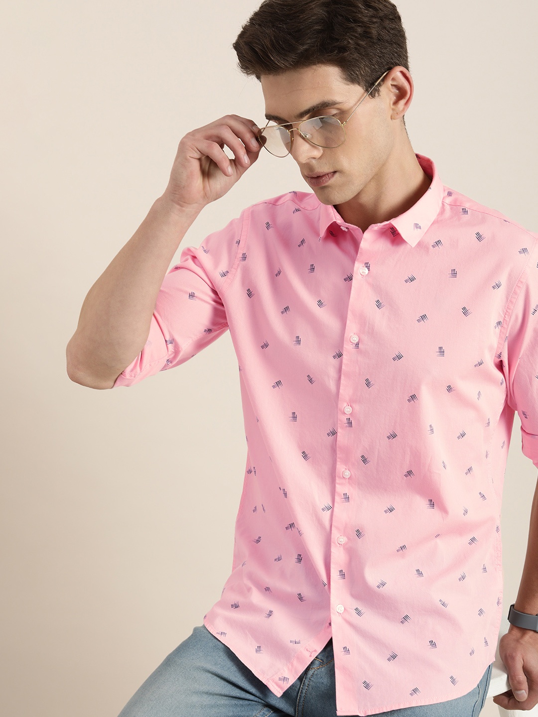 

ether Men Pink Printed Pure Cotton Casual Shirt