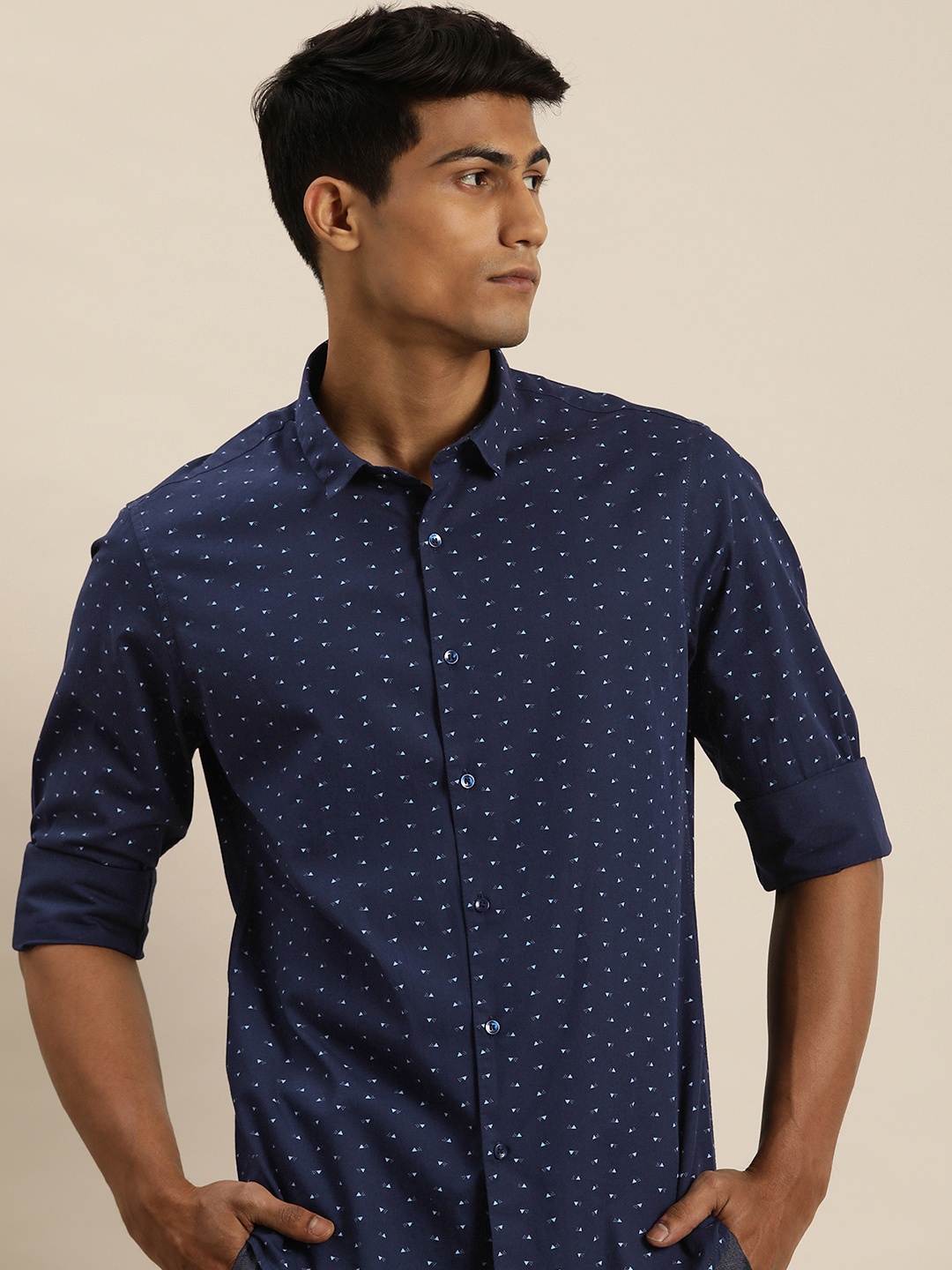 

ether Men Blue Opaque Printed Pure Cotton Casual Shirt