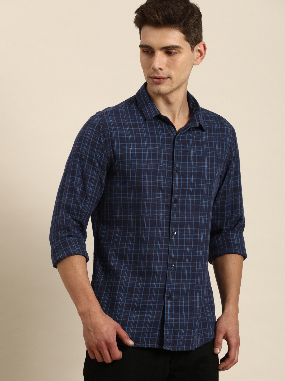 

ether Men Navy Blue Opaque Checked Pure Cotton Casual Shirt