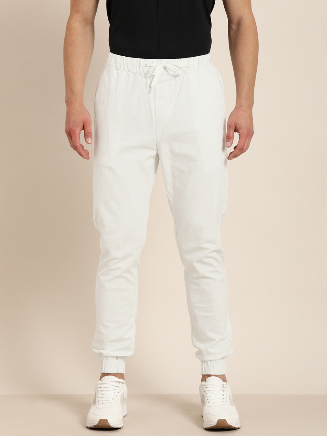 

ether Men White Solid Joggers Trousers