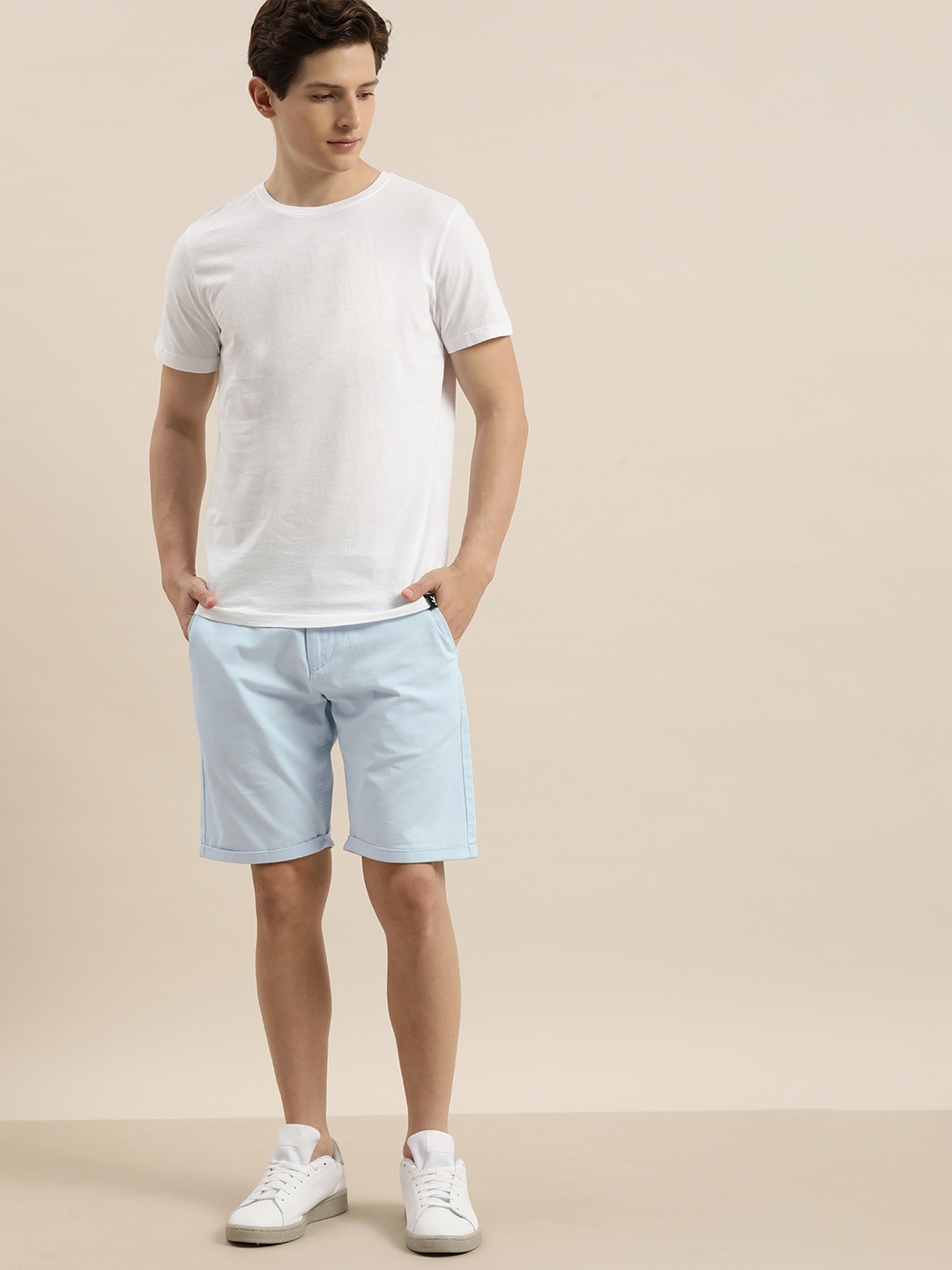 

ether Men Blue Solid Pure Cotton Chino Shorts