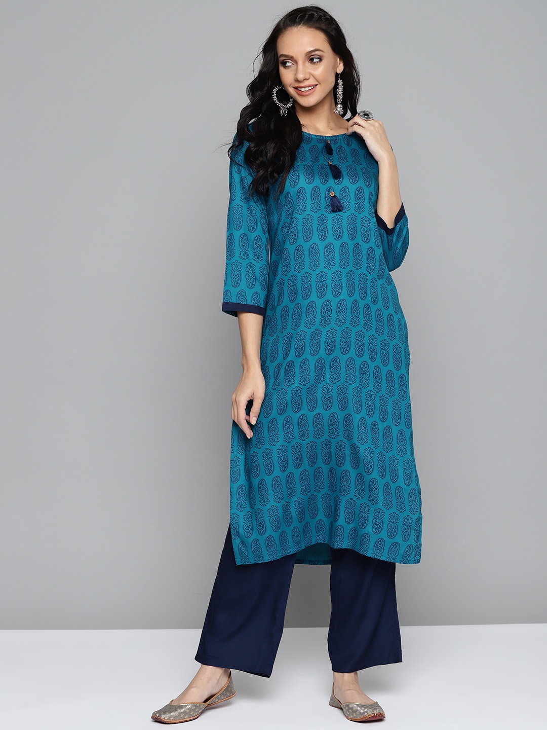 

HERE&NOW Women Teal Blue Ethnic Motifs Printed Regular Kurta with Trousers