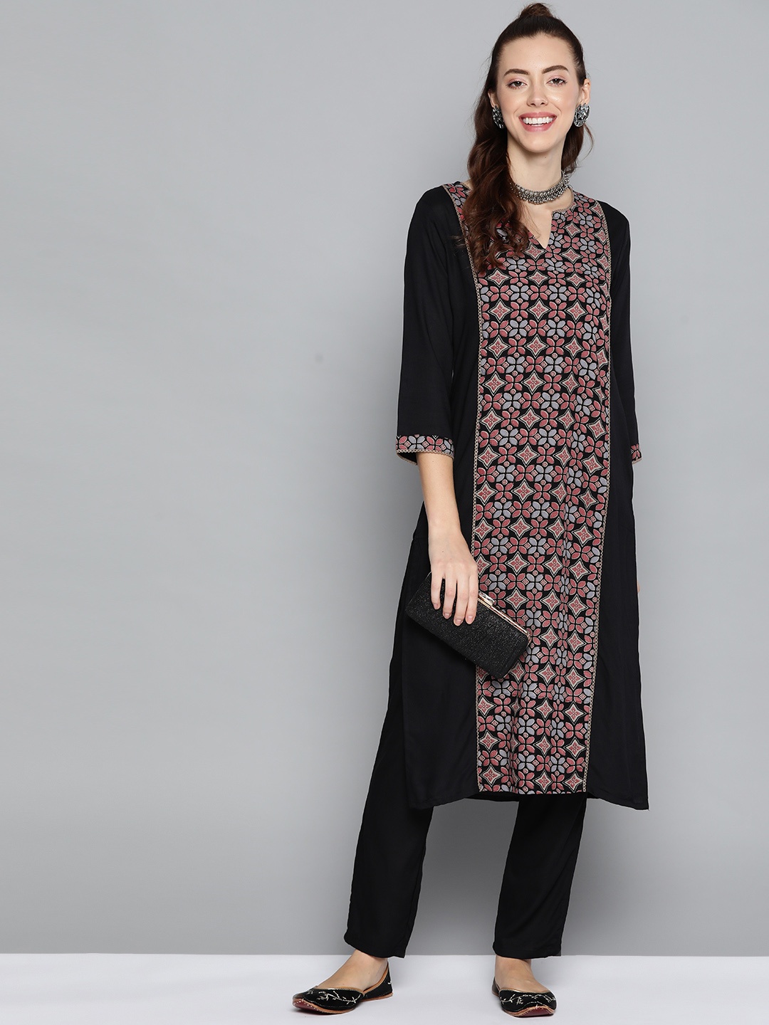 

HERE&NOW Women Black & Pink Ethnic Motifs Printed Panelled Kurta with Trousers