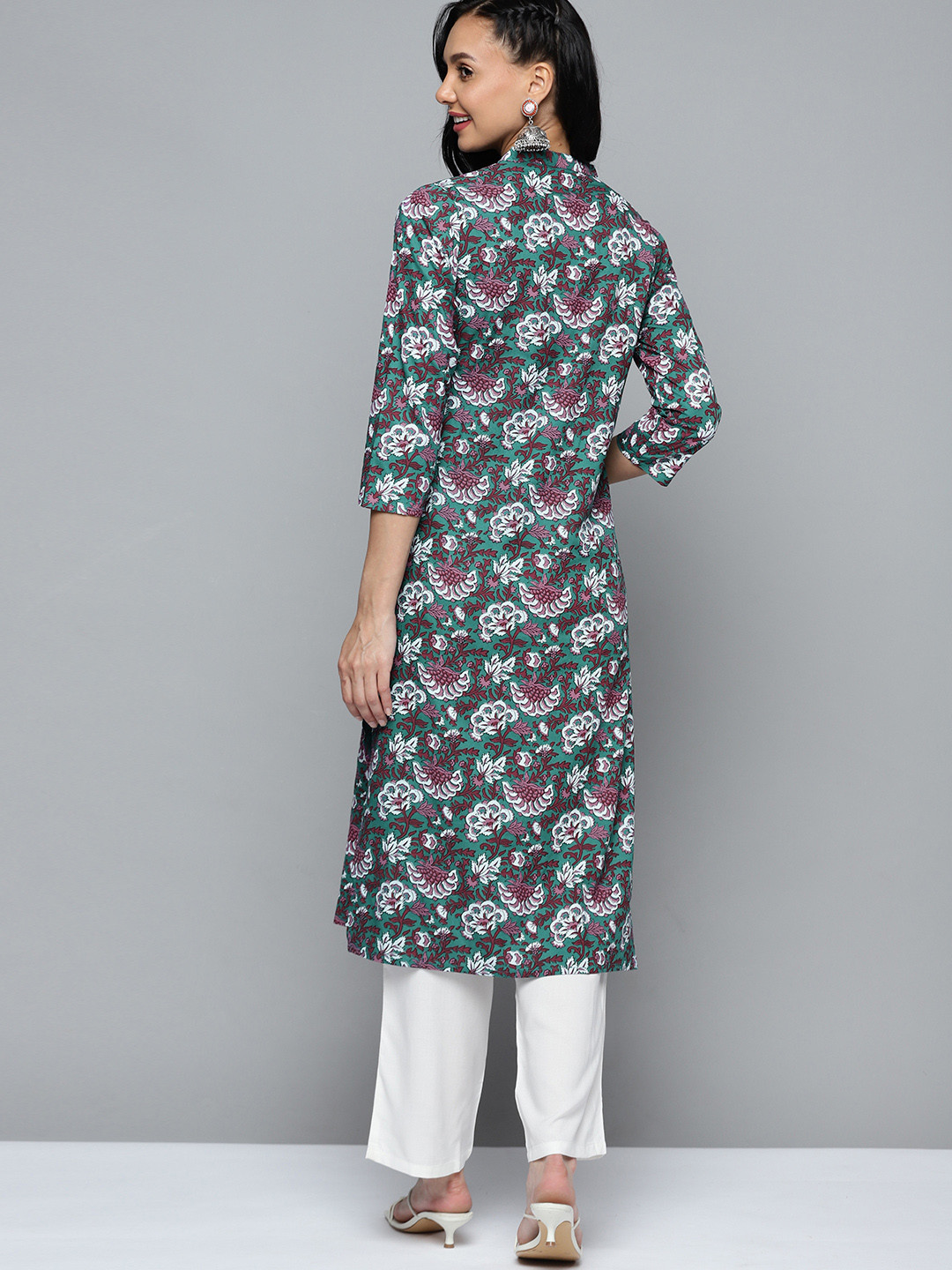 

HERE&NOW Women Green & Pink Floral Print Regular Kurta with Palazzos