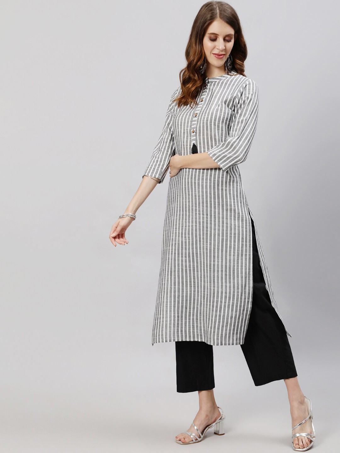 

Anubhutee Women Grey & Black Striped Regular Kurta With Trousers