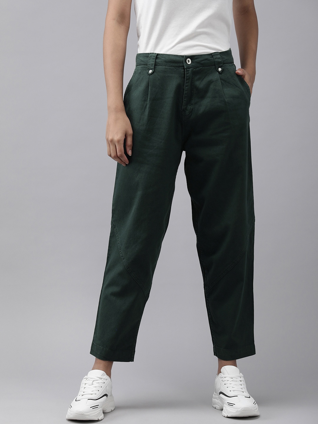 

Roadster Women Green Slouchy Fit Pleated Trousers