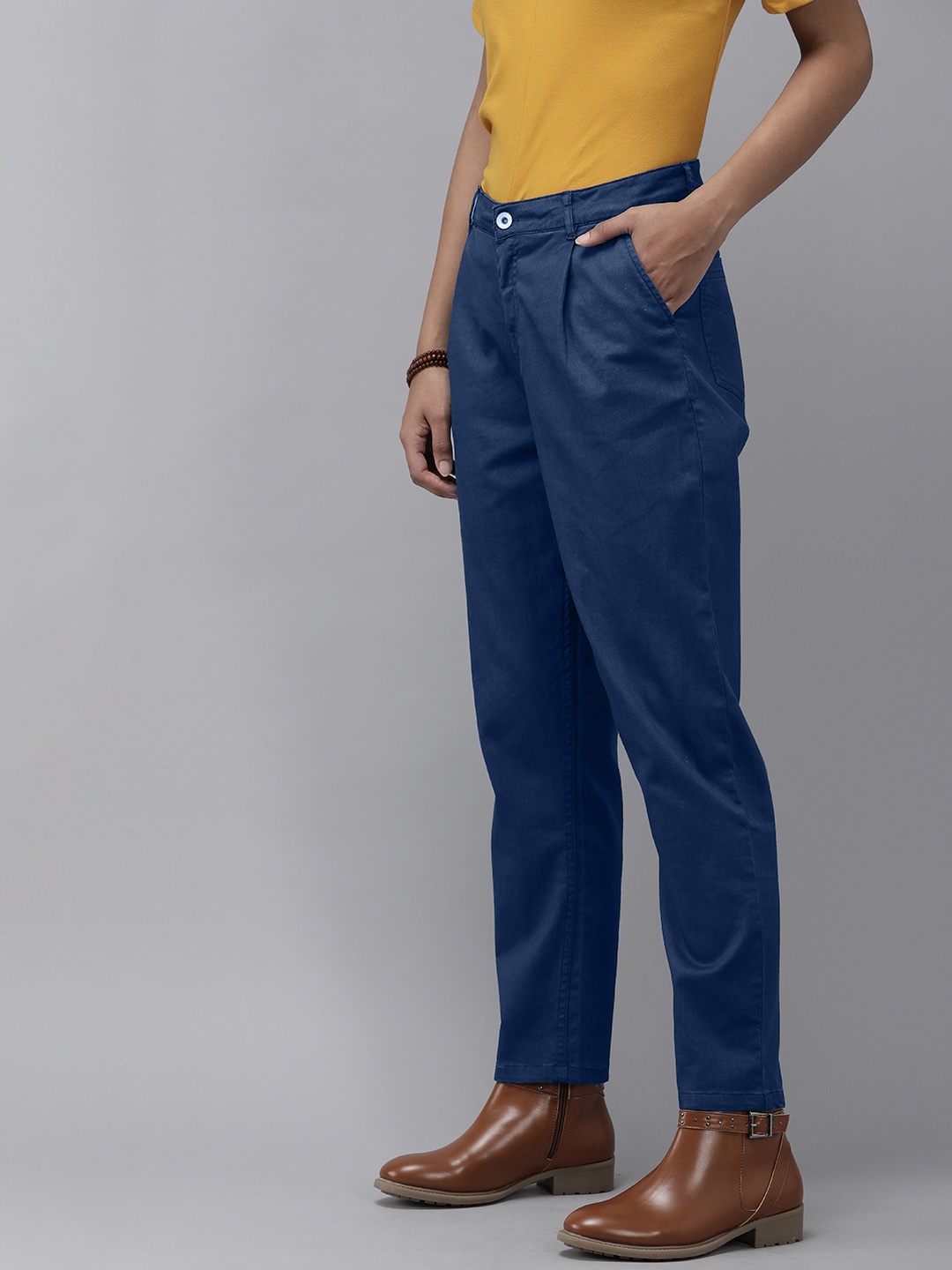 

Roadster Women Blue Solid Boyfriend Fit Trousers
