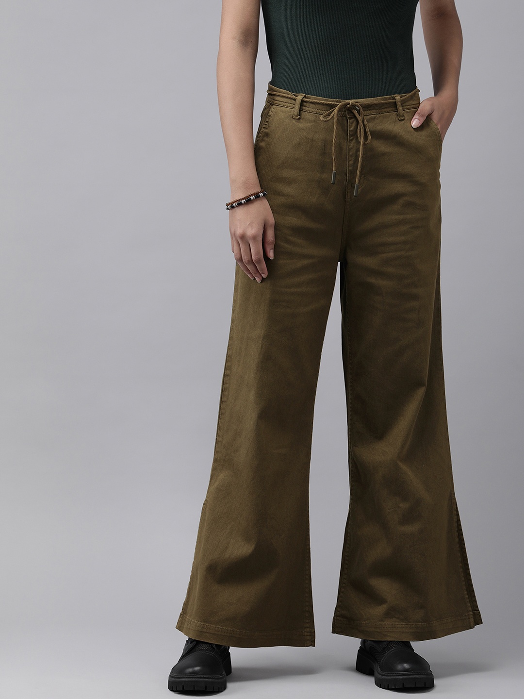 

Roadster Women Olive Green Straight Fit Trousers