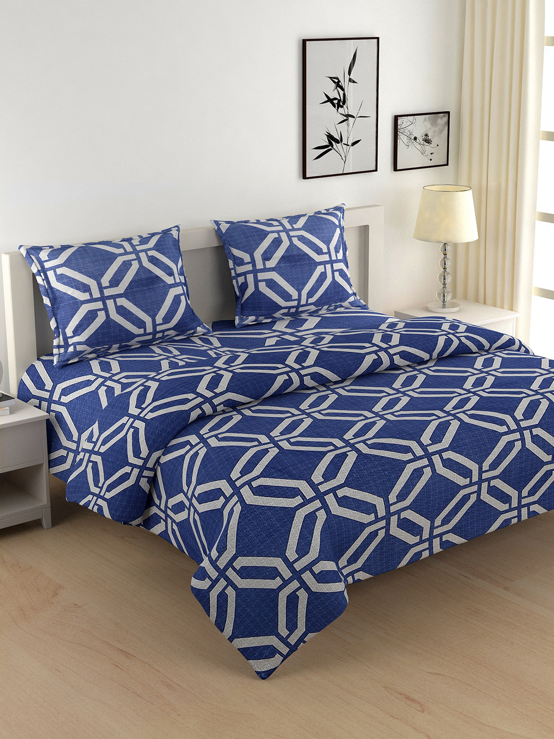 

SWAYAM Blue & White Geometric Printed Cotton Bedding Set With Comforter