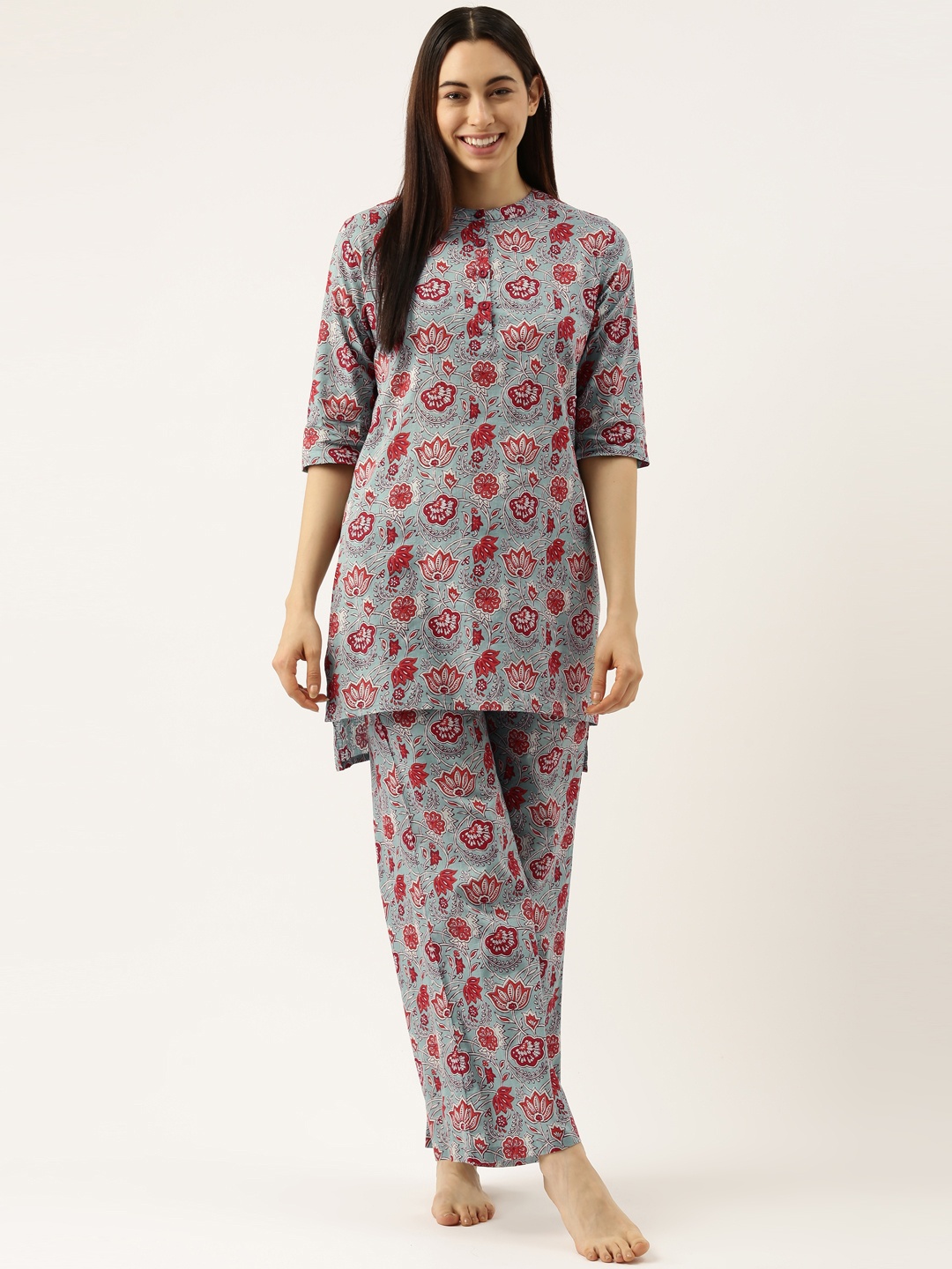 

Clt.s Women Blue & Red Floral Printed Cotton Night suit