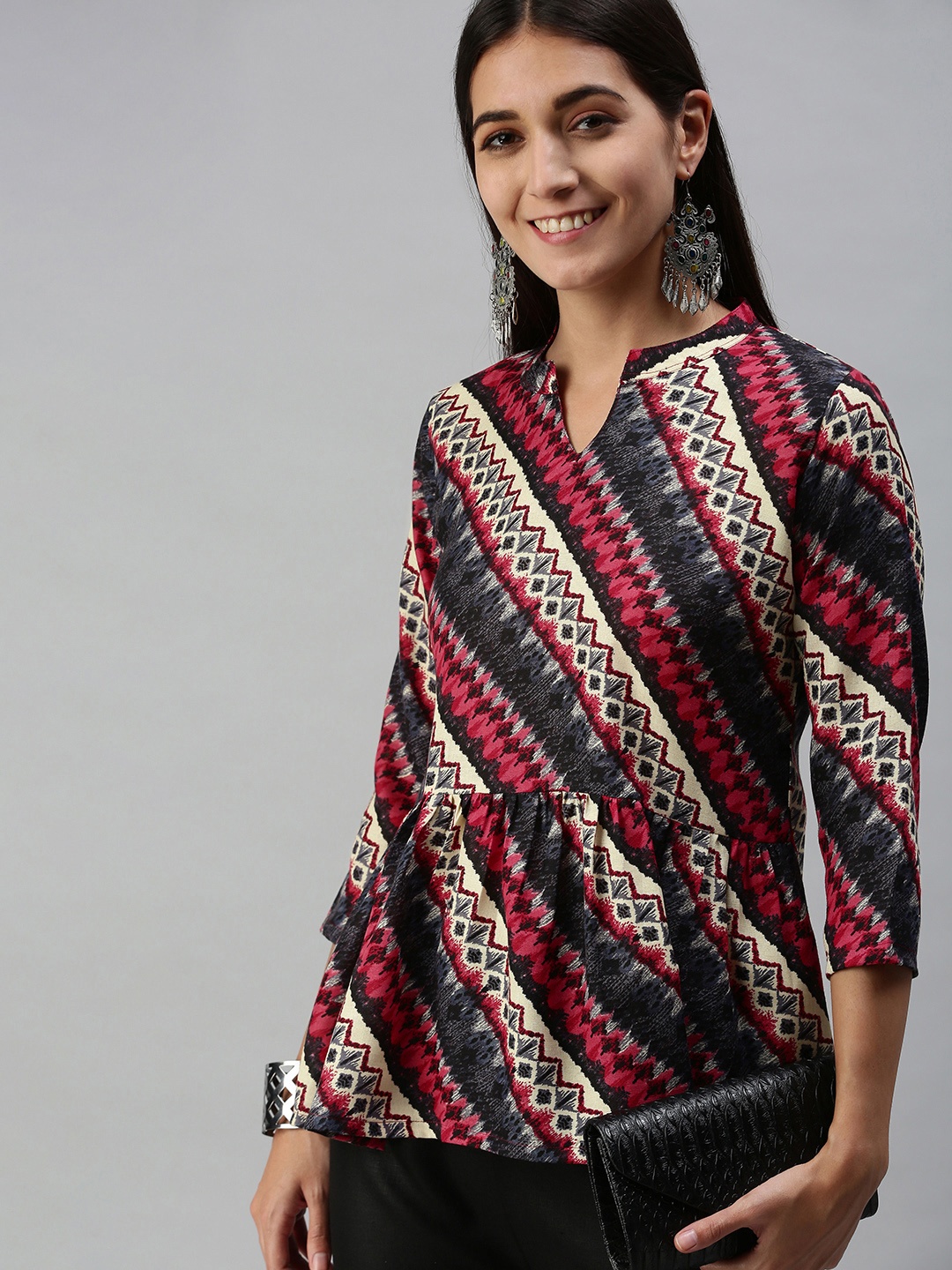 

SheWill Red & Black Mandarin Collar Regular Top