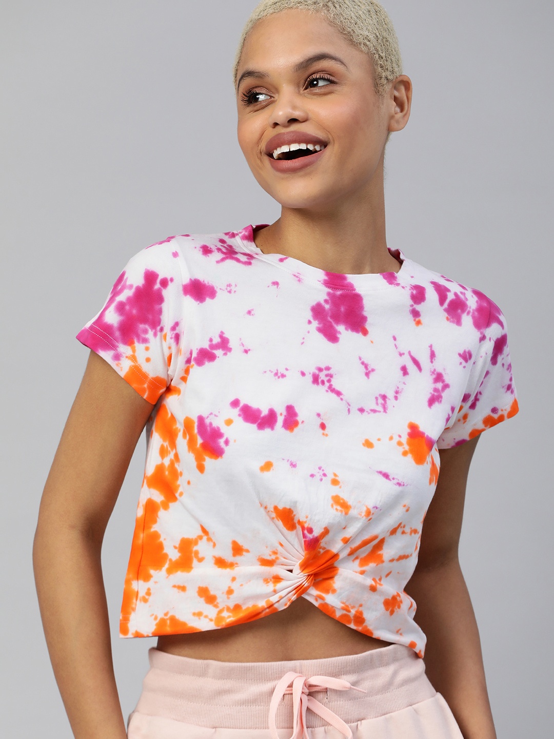 

JUNEBERRY Women White & Orange Tie and Dye Dyed T-shirt