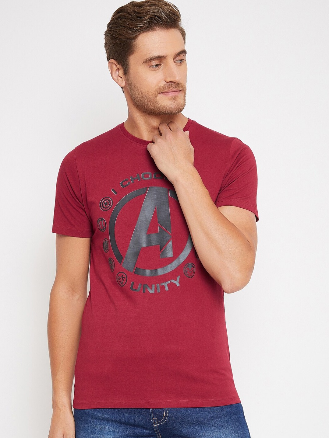 

Marvel by Wear Your Mind Men Maroon Black Avengers Printed Pure Cotton T-shirt