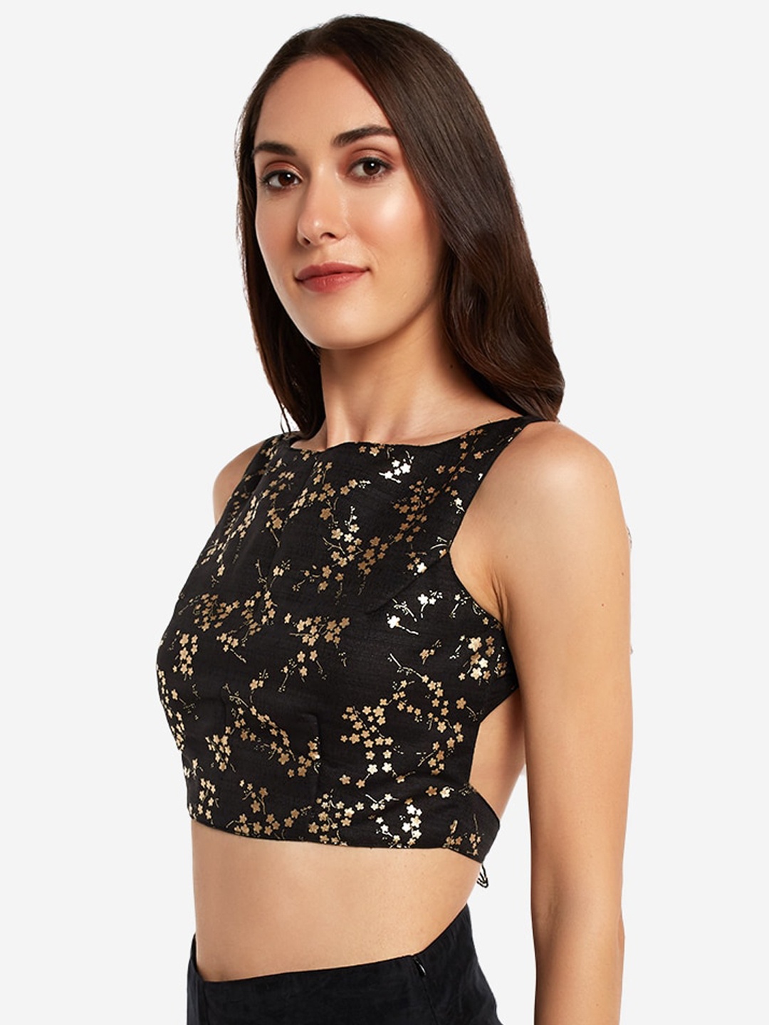 

Desi Weavess Women Black & Gold-Toned Foil Printed Saree Blouse