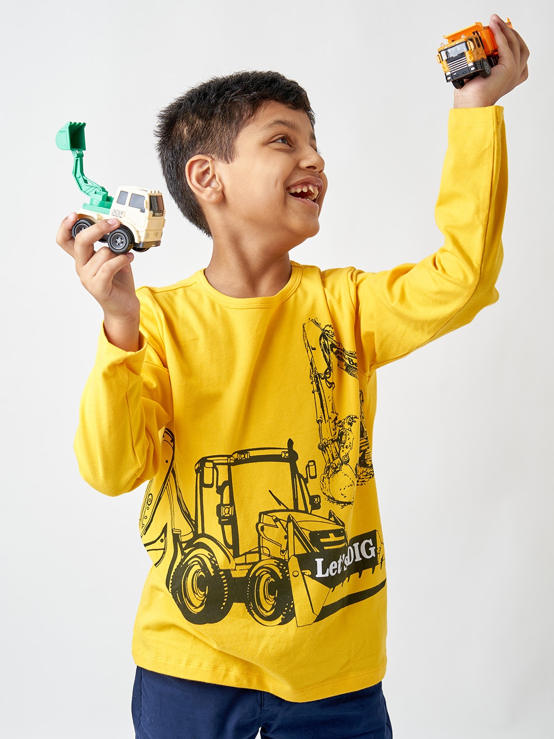 

LAdore Boys Yellow Printed T-shirt